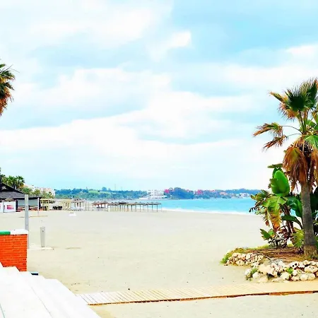Spectacular Beachfront Feriehus Estepona